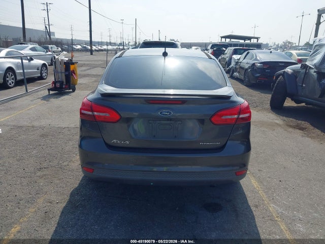 Ford Focus Titanium 2017 1FADP3J28HL245627 Image 16