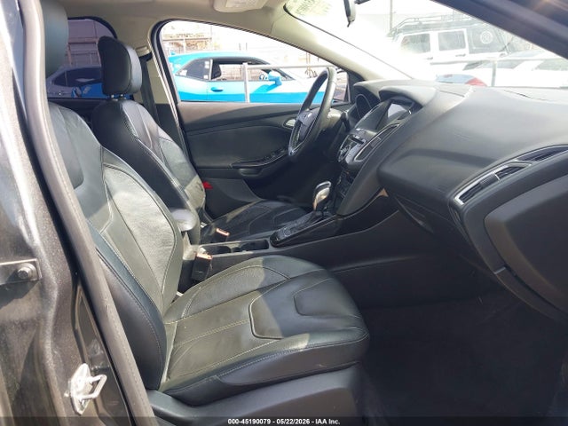 Ford Focus Titanium 2017 1FADP3J28HL245627 Image 5