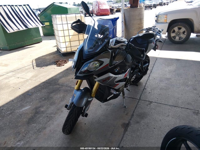 BMW S 1000 Xr 2016 WB10D1307GZ463200 Image 2