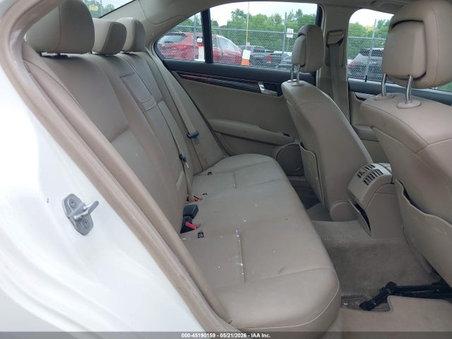 45190159 :رقم المزاد ، WDDGF8BB5AR111317 vin ، 2010 Mercedes-benz C 300 Luxury 4matic/sport 4matic مزاد بيع