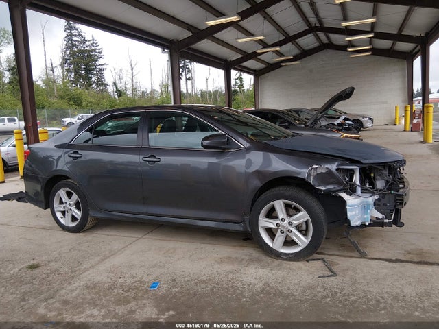 45190179 :رقم المزاد ، 4T1BF1FKXCU156609 vin ، 2012 Toyota Camry Se مزاد بيع
