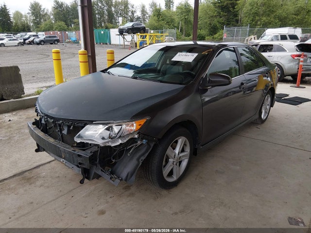 45190179 :رقم المزاد ، 4T1BF1FKXCU156609 vin ، 2012 Toyota Camry Se مزاد بيع