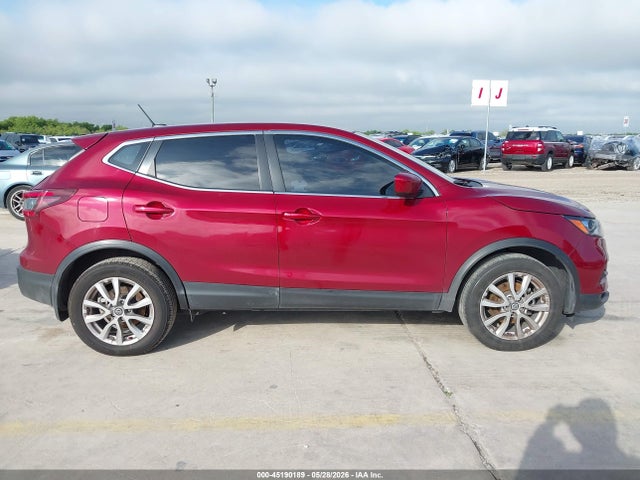 JN1BJ1AV1NW343770 Nissan Rogue Sport S Fwd Xtronic Cvt