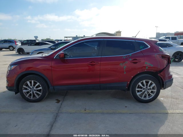 JN1BJ1AV1NW343770 Nissan Rogue Sport S Fwd Xtronic Cvt