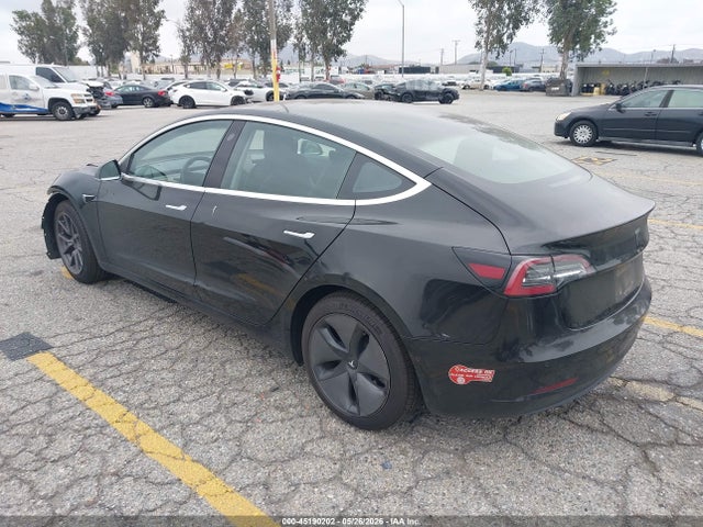2018 Tesla Model 3 Long Range/mid Range მანქანა იყიდება აუქციონზე, vin: 5YJ3E1EA7JF045526, აუქციონის ნომერი: 45190202