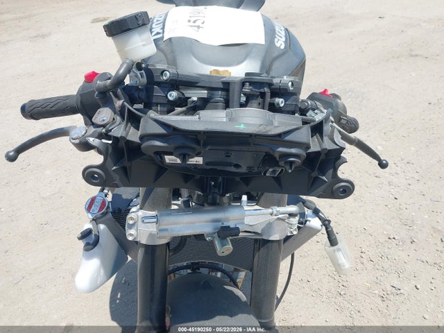 Suzuki GSX-R600 2026 JS1GN7FAXT7101075 Image 15