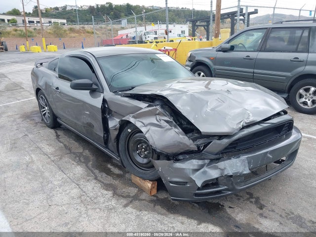 Ford Mustang V6 2014 1ZVBP8AM0E5250270 головне зображення