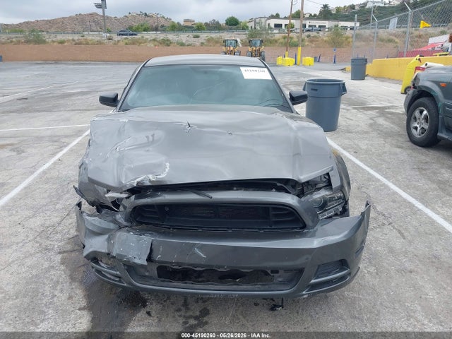 1ZVBP8AM0E5250270 Ford Mustang V6