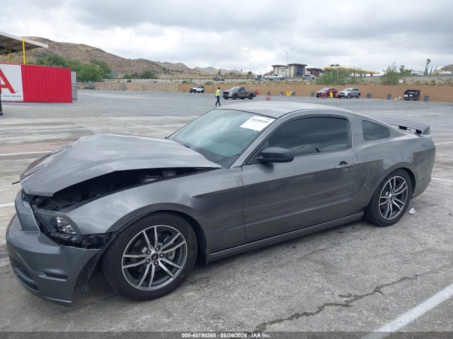 1ZVBP8AM0E5250270 Ford Mustang V6