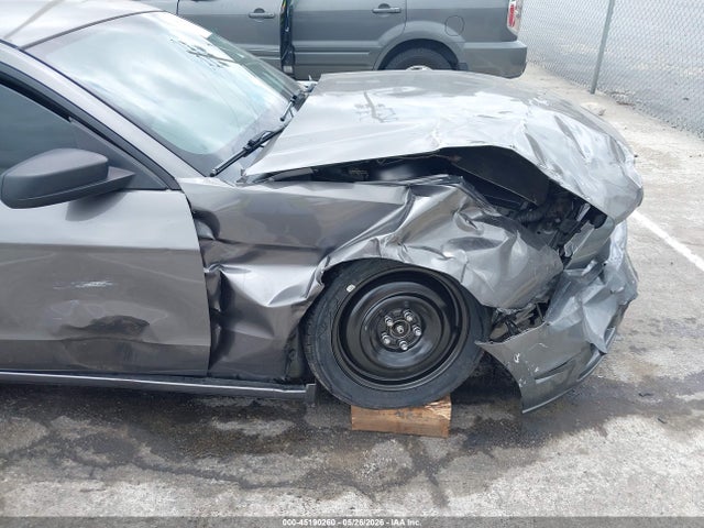 1ZVBP8AM0E5250270 Ford Mustang V6