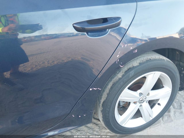 45190273 :رقم المزاد ، 1VWAS7A37FC079977 vin ، 2015 Volkswagen Passat 1.8t Limited Edition مزاد بيع