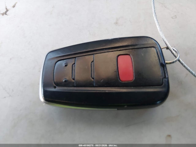 Toyota Prius Two 2018 JTDKBRFU3J3597792 Image 11