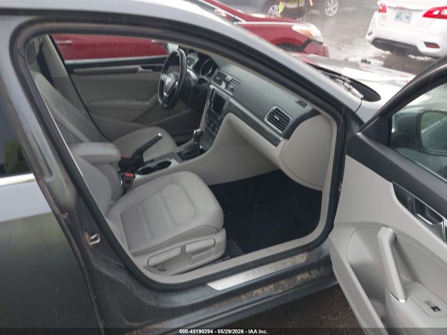 Aukcja sprzedaży 2018 Volkswagen Passat 2.0t Se, vin: 1VWBA7A33JC033966, numer aukcji: 45190294