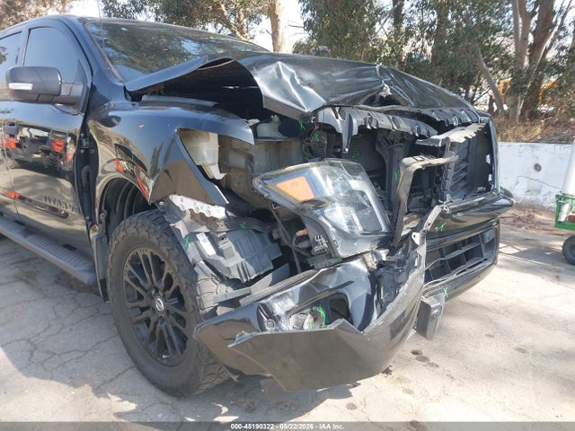 45190322 :رقم المزاد ، 1N6AA1E64JN535600 vin ، 2018 Nissan Titan Sl مزاد بيع