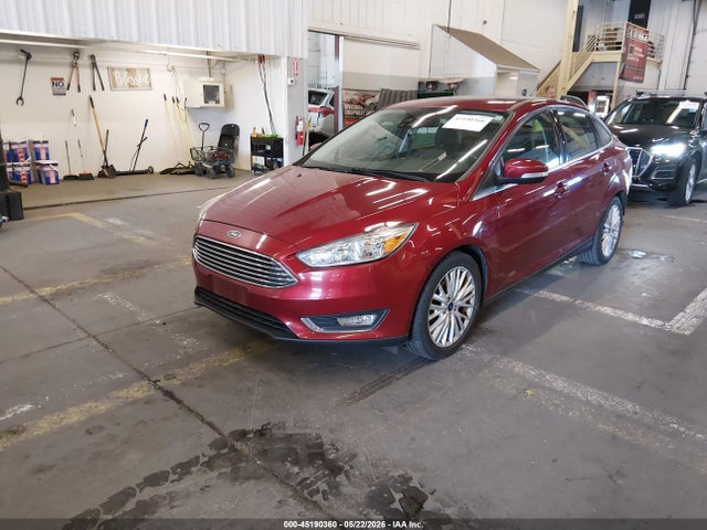 Ford Focus Titanium 2017 1FADP3J29HL325602 Image 2
