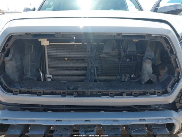 45190407 :رقم المزاد ، 3TMAZ5CN0JM057537 vin ، 2018 Toyota Tacoma Sr5 V6 مزاد بيع