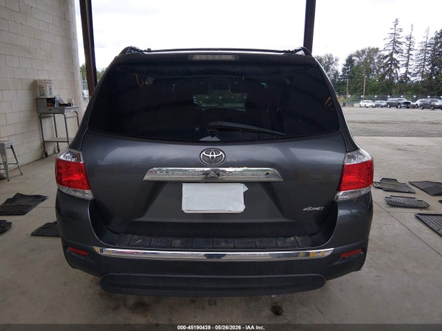 45190439 :رقم المزاد ، 5TDBK3EHXCS163436 vin ، 2012 Toyota Highlander Base V6 مزاد بيع