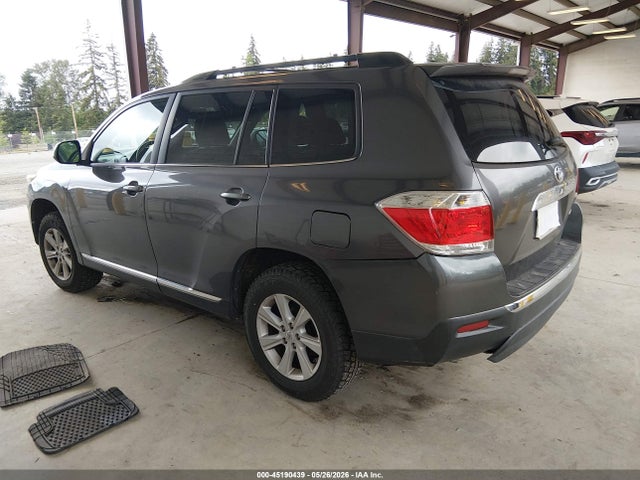 45190439 :رقم المزاد ، 5TDBK3EHXCS163436 vin ، 2012 Toyota Highlander Base V6 مزاد بيع