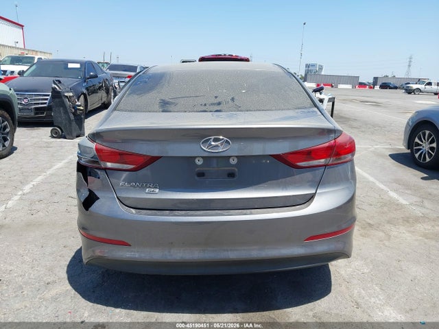 Hyundai ELANTRA SE 2018 5NPD74LF3JH348688 Image 16