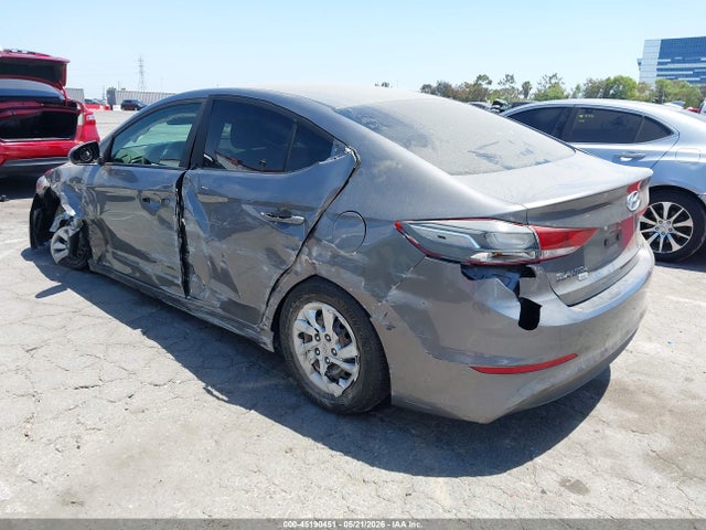 Hyundai ELANTRA SE 2018 5NPD74LF3JH348688 Image 3