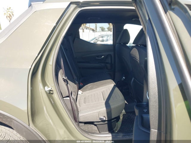 5NTJADDE4SH131499 Hyundai Santa Cruz Se