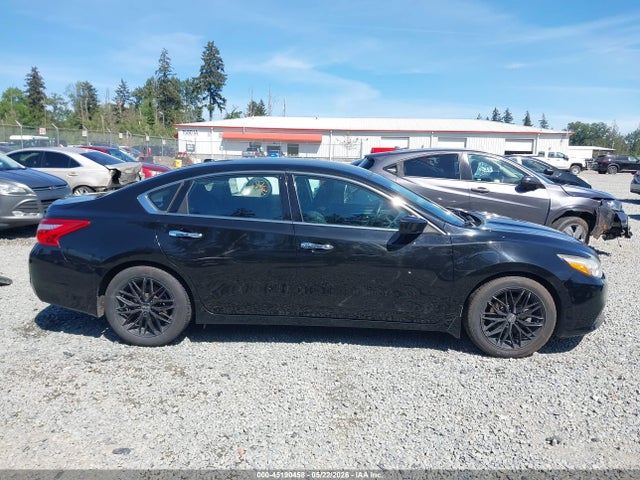 1N4AL3APXHC148617 Nissan Altima 2.5 Sv