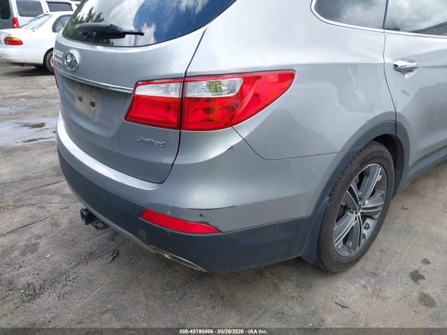 Продажа на аукционе авто 2016 Hyundai Santa Fe Limited, vin: KM8SN4HF4GU149424, номер лота: 45190466