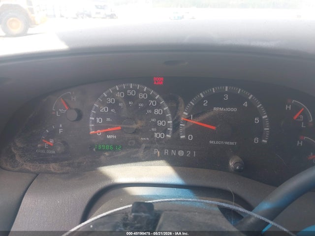 Auction sale of the 2000 Ford F-150 Lariat/work Series/xl/xlt, vin: 1FTRX17W9YKA64024, lot number: 45190475