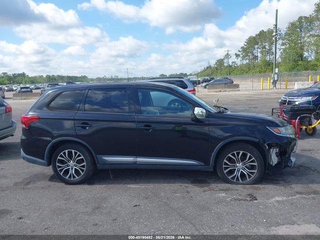 Auction sale of the 2017 Mitsubishi Outlander Se/sel, vin: JA4AD3A38HZ007282, lot number: 45190482
