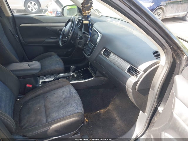 Auction sale of the 2017 Mitsubishi Outlander Se/sel, vin: JA4AD3A38HZ007282, lot number: 45190482