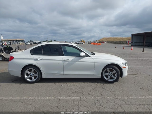 45190532 :رقم المزاد ، WBA3C1C59FK121833 vin ، 2015 Bmw 328i مزاد بيع