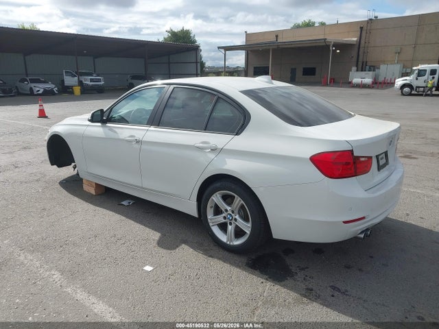 45190532 :رقم المزاد ، WBA3C1C59FK121833 vin ، 2015 Bmw 328i مزاد بيع