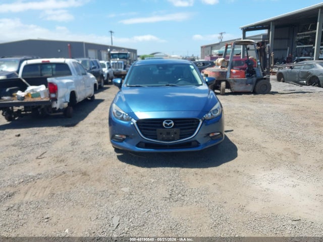 45190540 :رقم المزاد ، 3MZBN1V34JM204363 vin ، 2018 Mazda Mazda3 Touring مزاد بيع