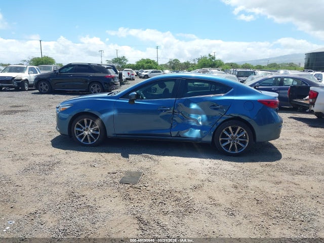 45190540 :رقم المزاد ، 3MZBN1V34JM204363 vin ، 2018 Mazda Mazda3 Touring مزاد بيع