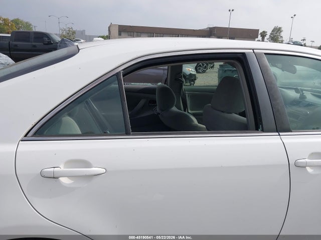 45190541 :رقم المزاد ، JTNBK3EK3B3050466 vin ، 2011 Toyota Camry Le V6 مزاد بيع