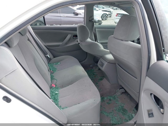 45190541 :رقم المزاد ، JTNBK3EK3B3050466 vin ، 2011 Toyota Camry Le V6 مزاد بيع