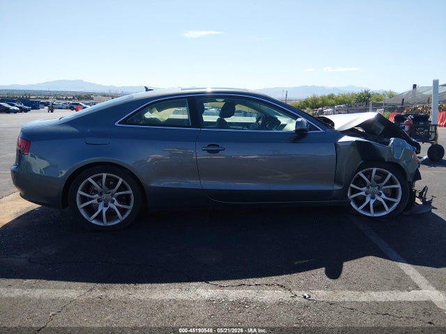 2012 Audi A5 2.0t Premium მანქანა იყიდება აუქციონზე, vin: WAULFAFR8CA003084, აუქციონის ნომერი: 45190548