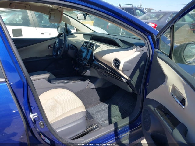 Toyota Prius Two 2016 JTDKBRFU1G3517981 Image 5