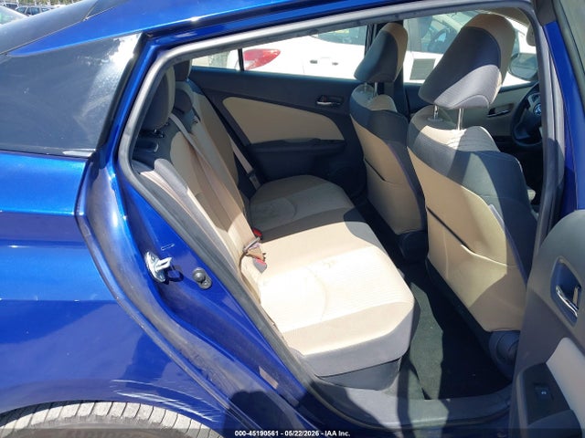 Toyota Prius Two 2016 JTDKBRFU1G3517981 Image 8