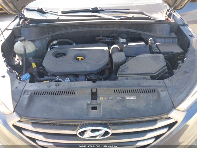 KM8J23A42JU609887 Hyundai TUCSON SE