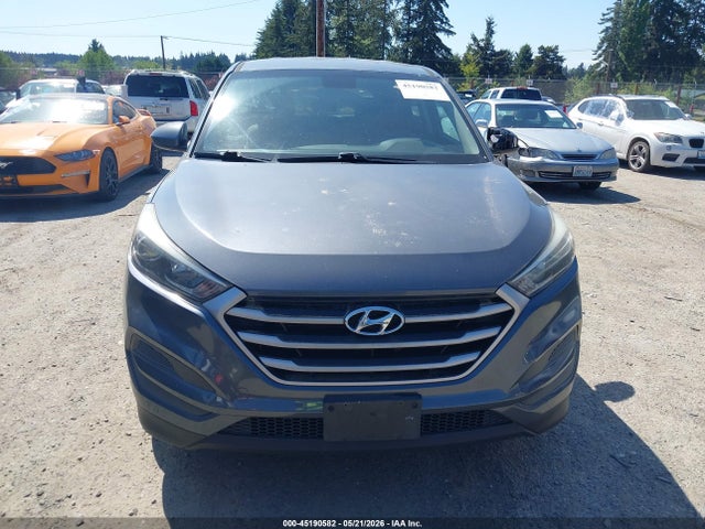 KM8J23A42JU609887 Hyundai TUCSON SE