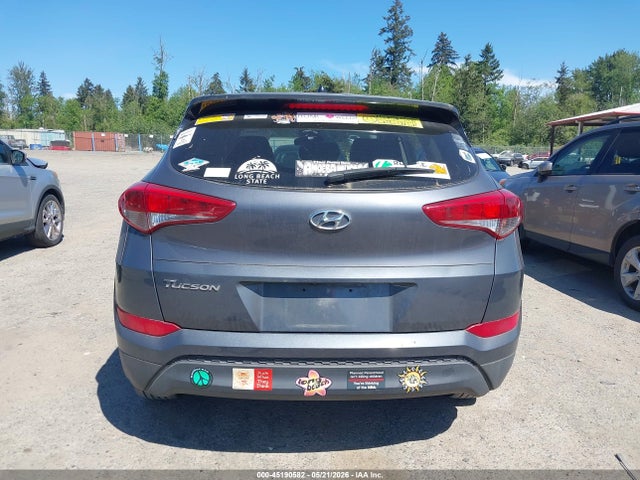 KM8J23A42JU609887 Hyundai TUCSON SE