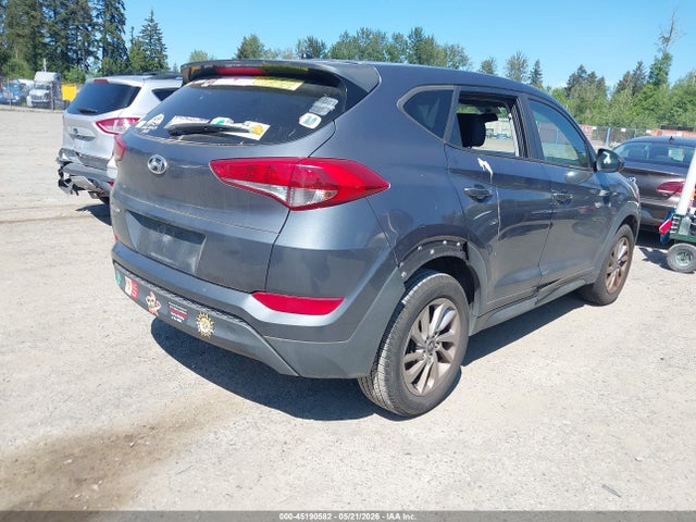 KM8J23A42JU609887 Hyundai TUCSON SE