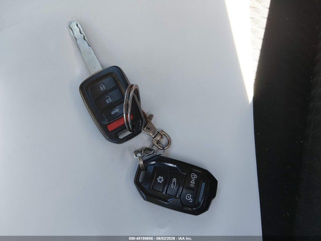 Продажа на аукционе авто 2015 Honda Accord Sport, vin: 1HGCR2F54FA023206, номер лота: 45190656