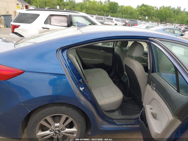 2017 Hyundai Elantra Se მანქანა იყიდება აუქციონზე, vin: 5NPD84LF9HH094072, აუქციონის ნომერი: 45190663