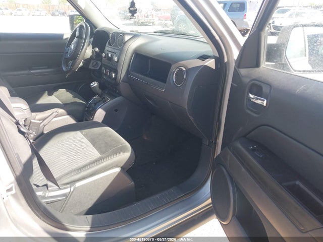 2015 Jeep Patriot Latitude მანქანა იყიდება აუქციონზე, vin: 1C4NJRFB5FD376615, აუქციონის ნომერი: 45190670