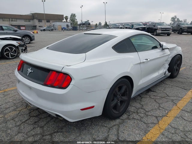 Ford Mustang V6 2016 1FA6P8AM9G5221377 Image 4
