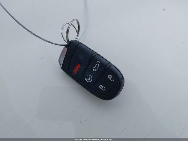 45190679 :رقم المزاد ، 2C3CCABGXJH296327 vin ، 2018 Chrysler 300 300s مزاد بيع