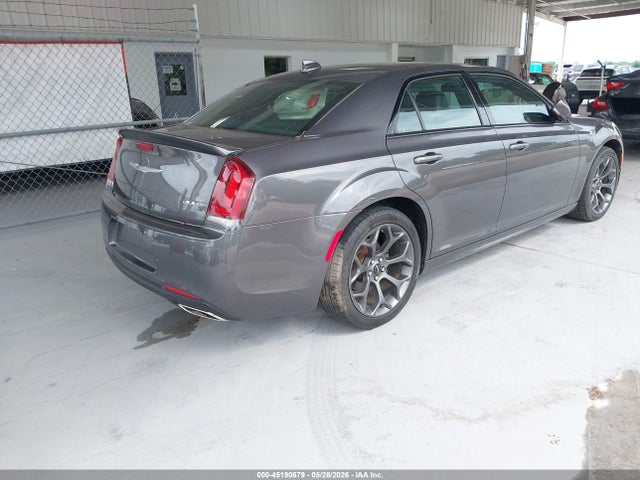 45190679 :رقم المزاد ، 2C3CCABGXJH296327 vin ، 2018 Chrysler 300 300s مزاد بيع