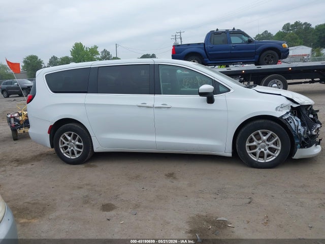 2020 Chrysler Voyager Lx მანქანა იყიდება აუქციონზე, vin: 2C4RC1CG8LR176138, აუქციონის ნომერი: 45190699